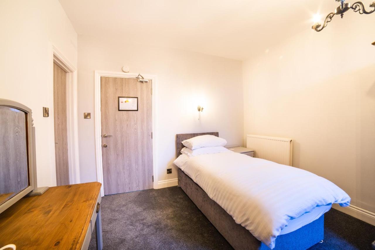 Churchill'S Hotel Wombwell Ngoại thất bức ảnh